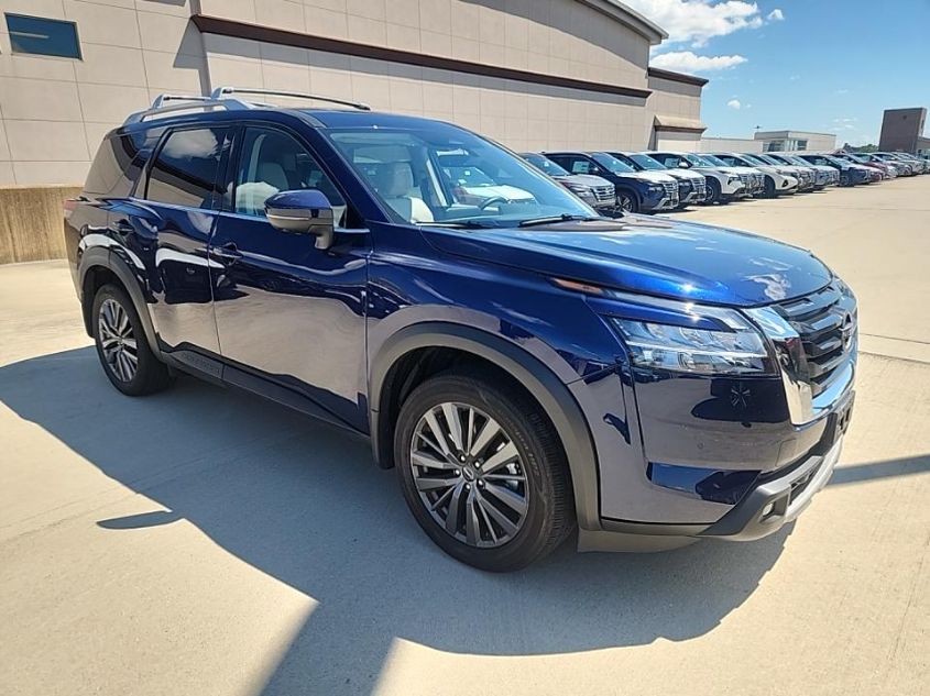 2023 NISSAN PATHFINDER SL