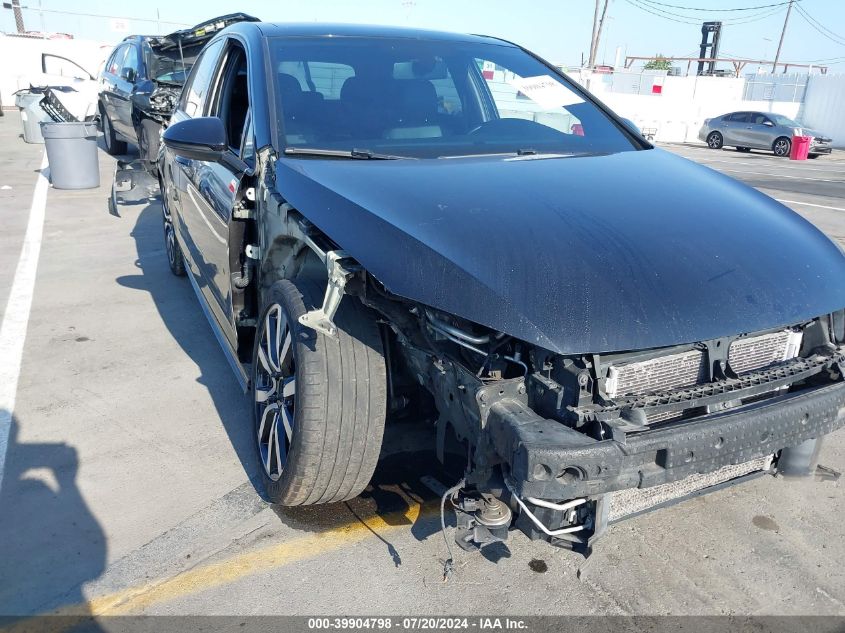 2016 VOLKSWAGEN GOLF GTI SE 4-DOOR