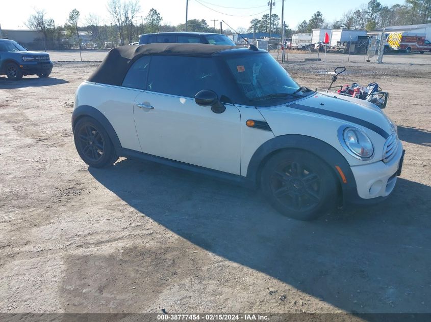 2013 MINI CONVERTIBLE COOPER