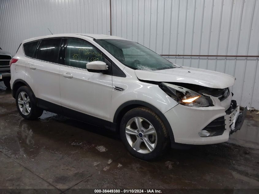 2016 FORD ESCAPE SE