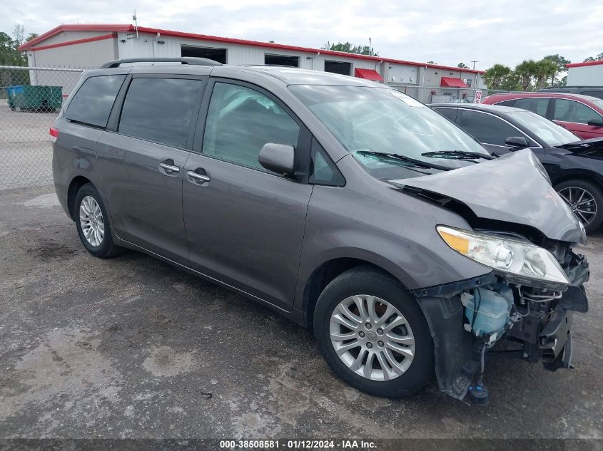 2011 TOYOTA SIENNA XLE V6