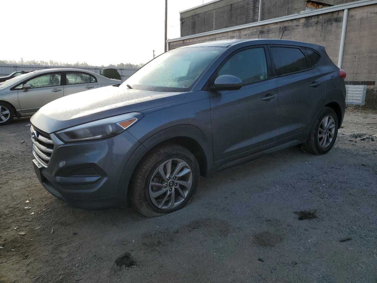 2017 HYUNDAI TUCSON SE