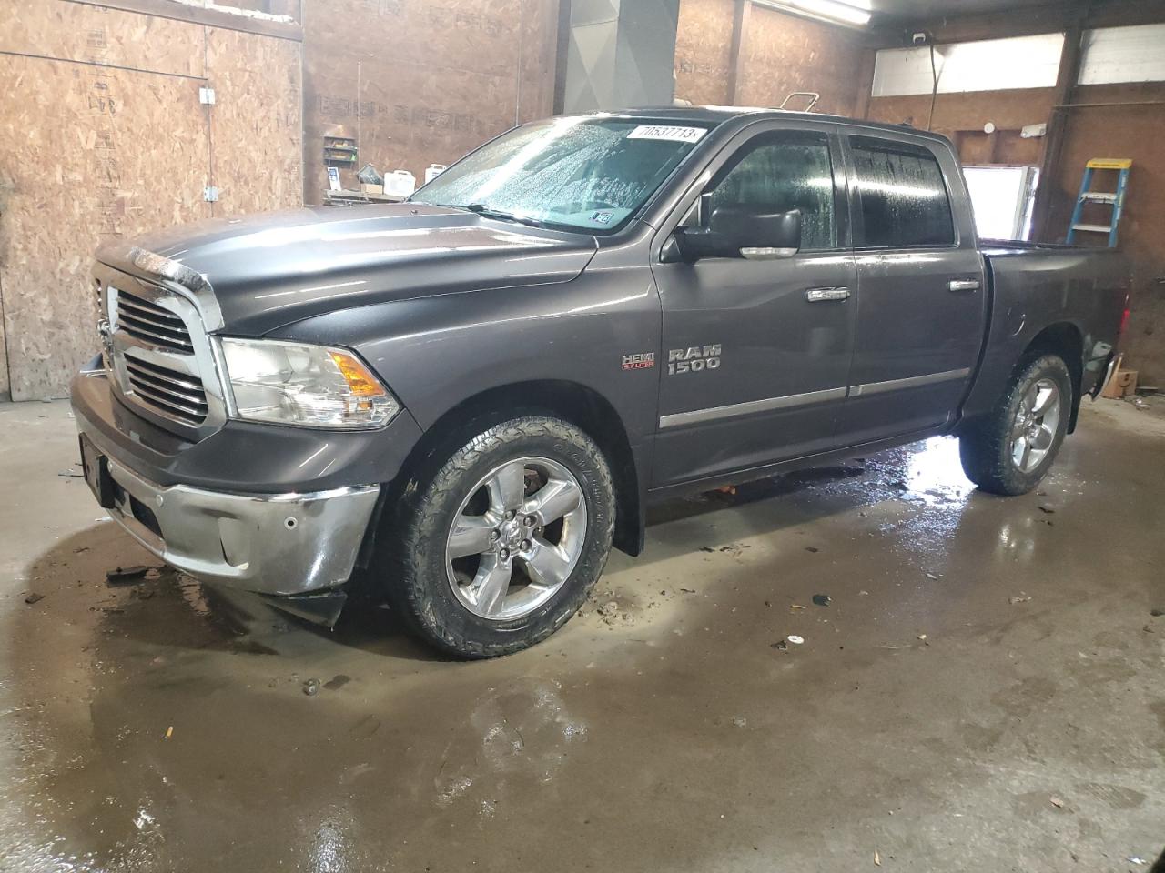 2016 RAM 1500 SLT