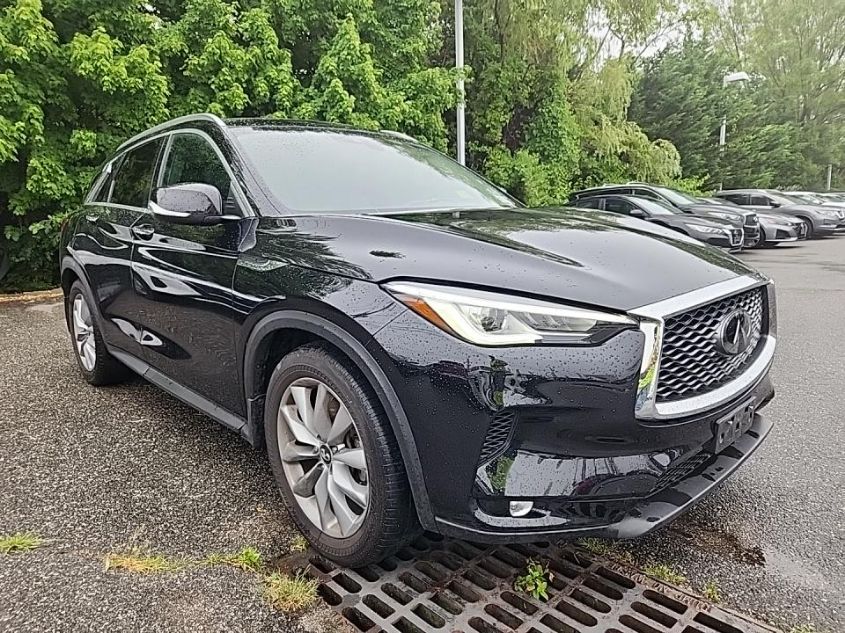 2021 INFINITI QX50 LUXE