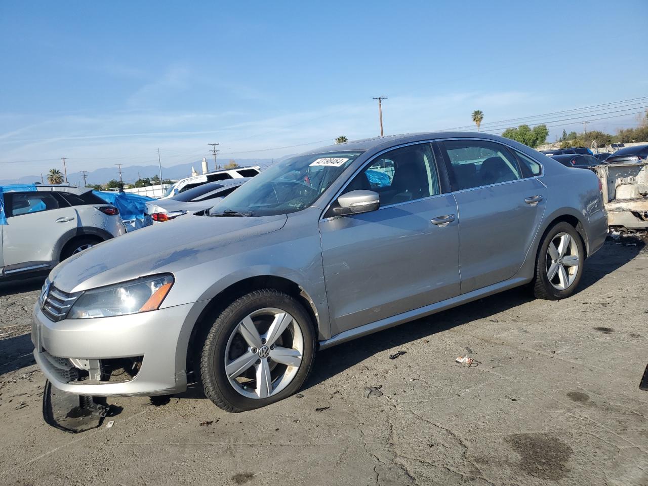 2013 VOLKSWAGEN PASSAT SE