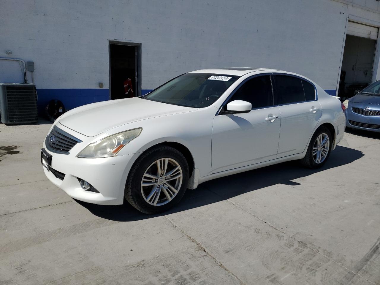 2013 INFINITI G37