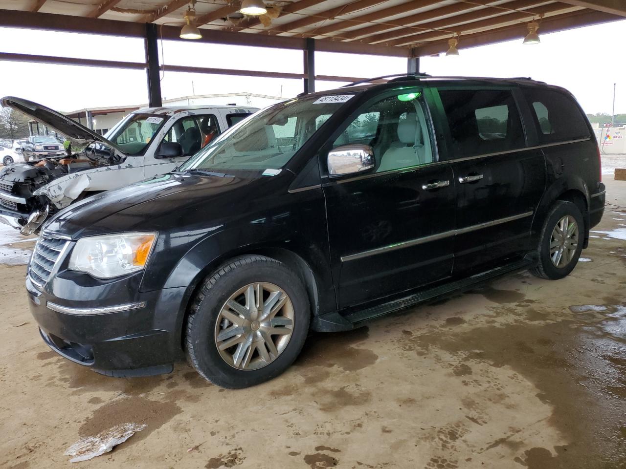 2010 CHRYSLER TOWN & COUNTRY LIMITED