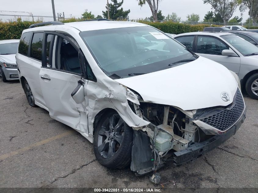 2015 TOYOTA SIENNA SE 8 PASSENGER