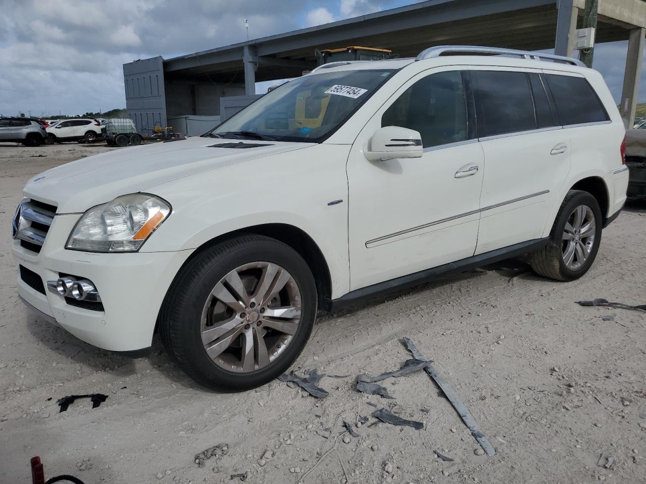 2011 MERCEDES-BENZ GL 350 BLUETEC