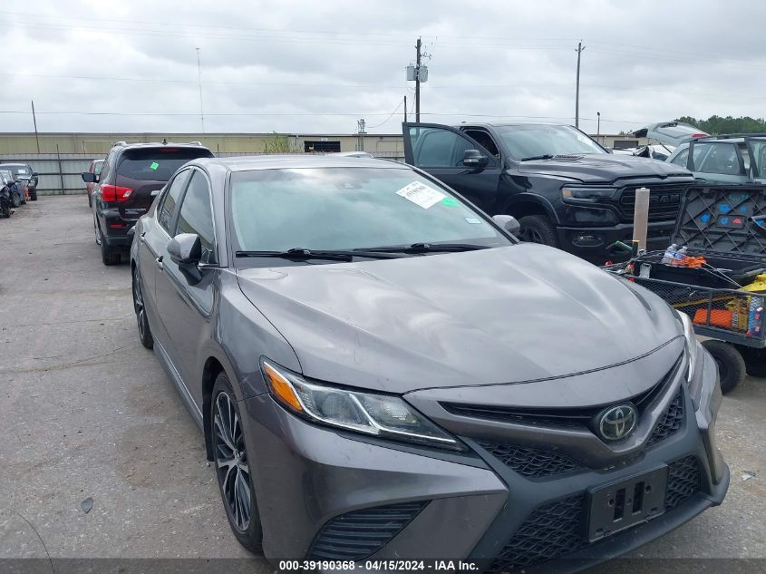 2020 TOYOTA CAMRY SE