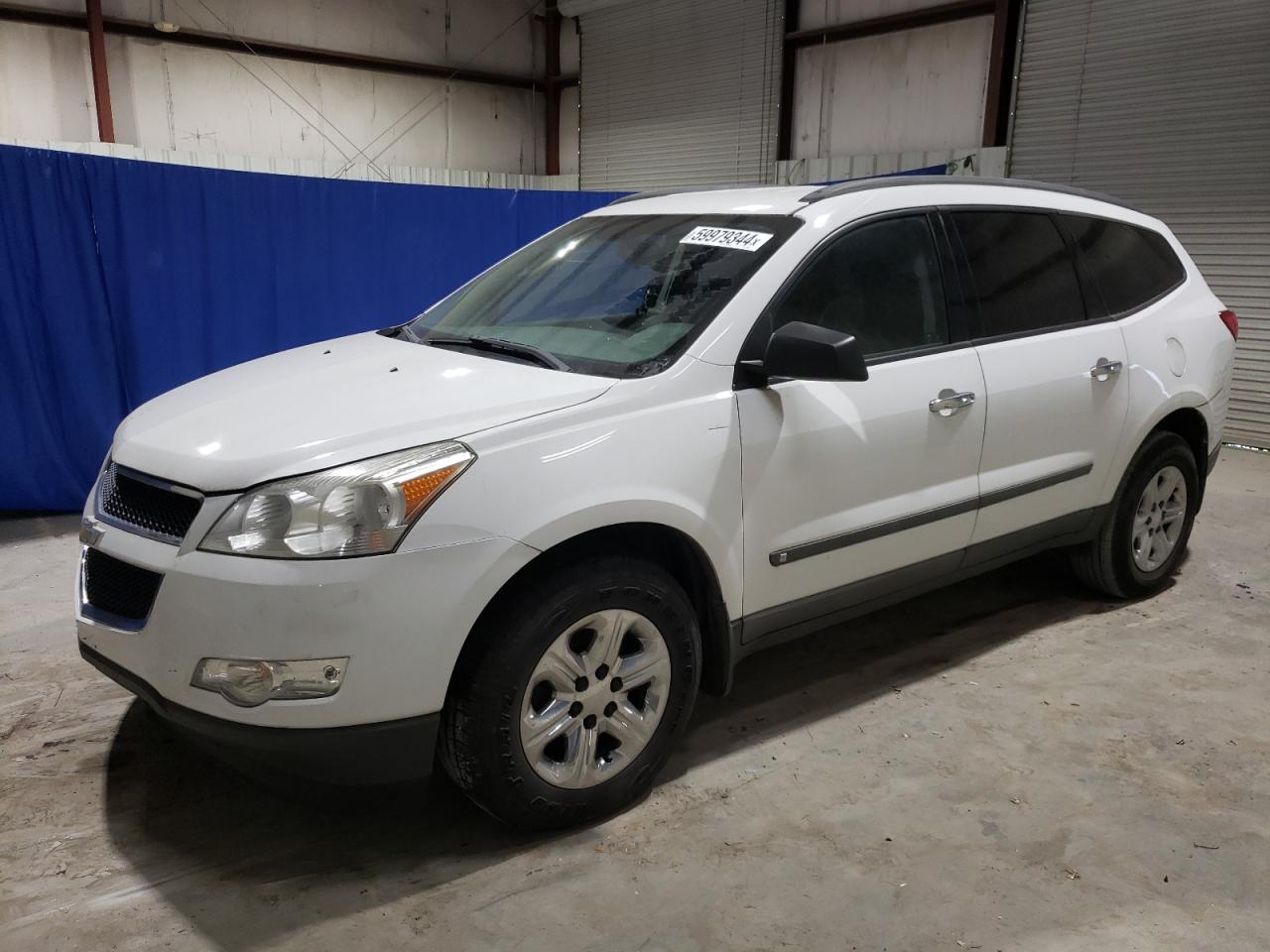 2010 CHEVROLET TRAVERSE LS