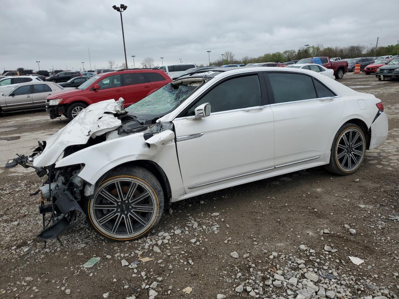 2017 LINCOLN CONTINENTAL RESERVE