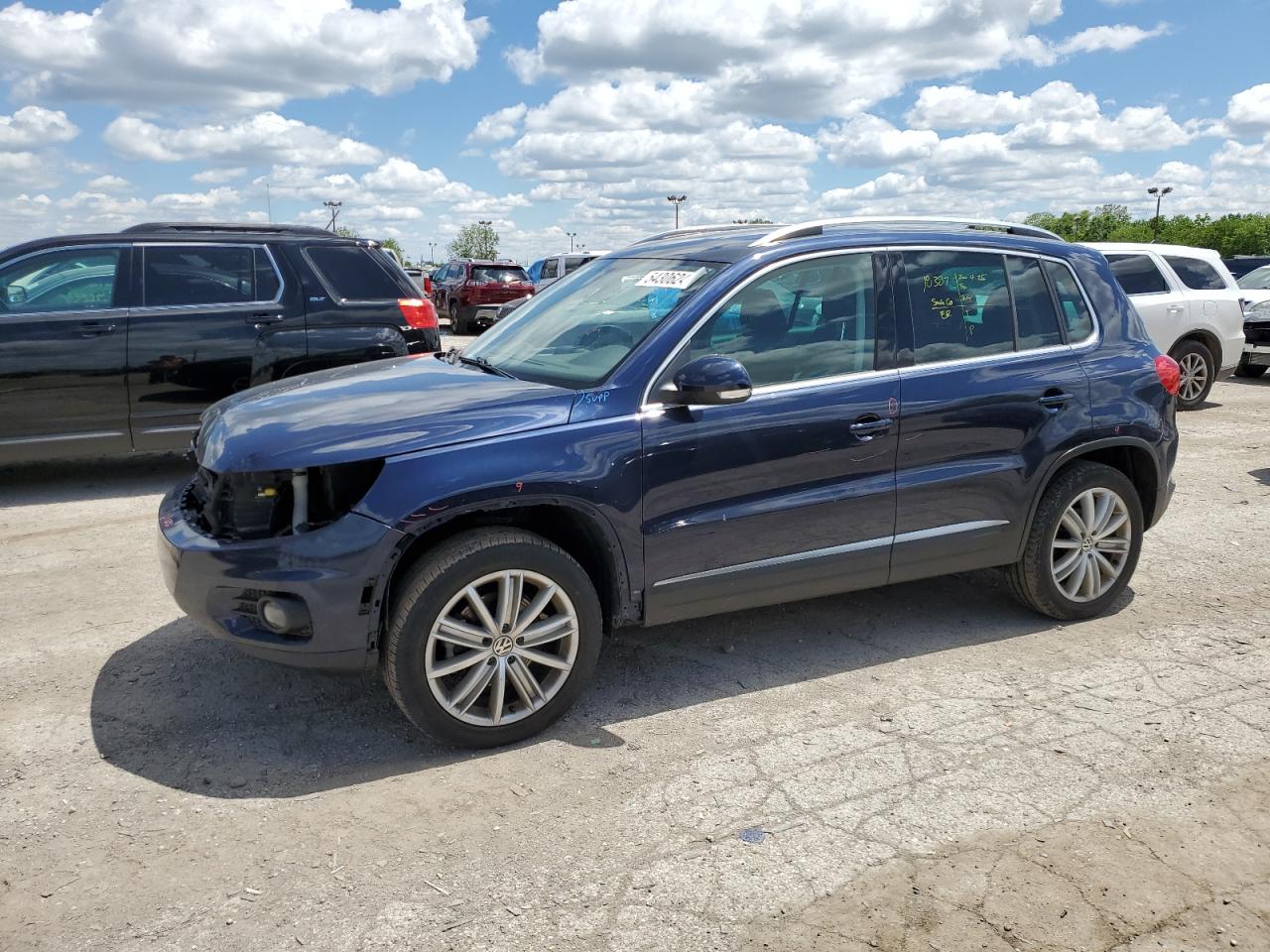 2013 VOLKSWAGEN TIGUAN S