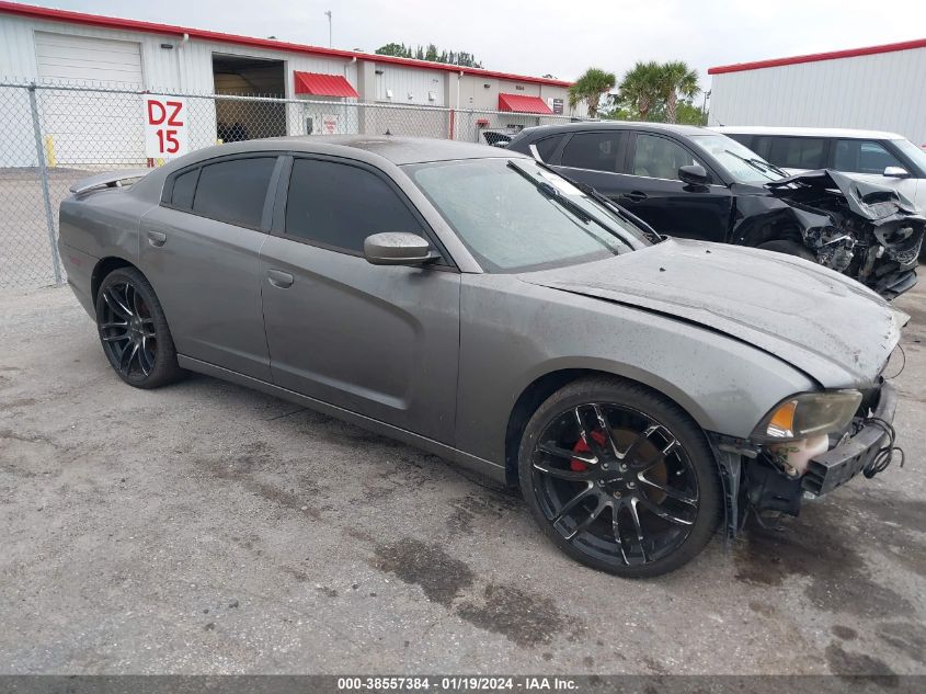 2011 DODGE CHARGER