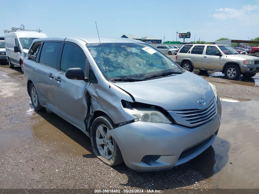 2011 TOYOTA SIENNA