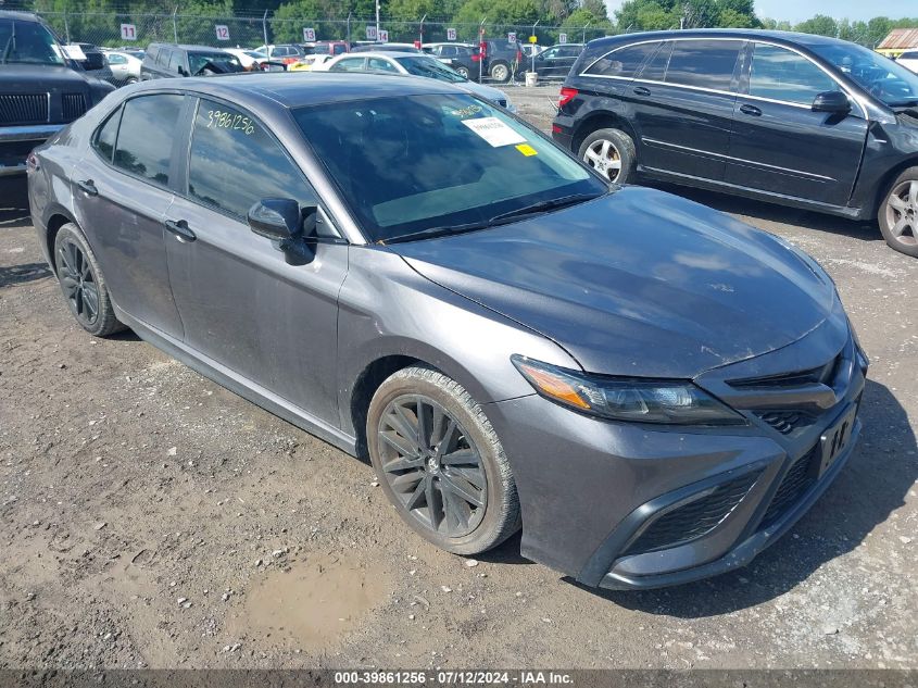 2022 TOYOTA CAMRY SE AWD