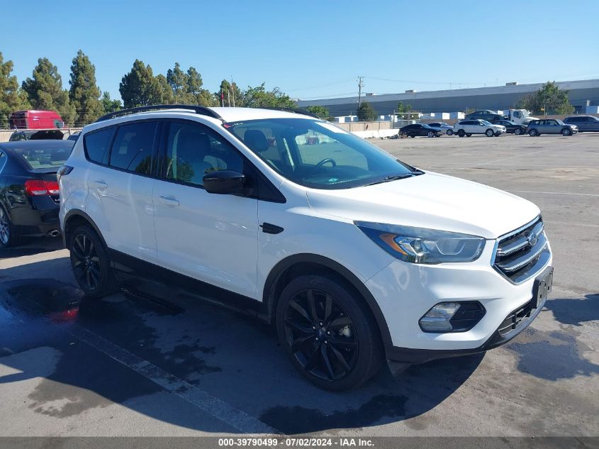 2017 FORD ESCAPE SE