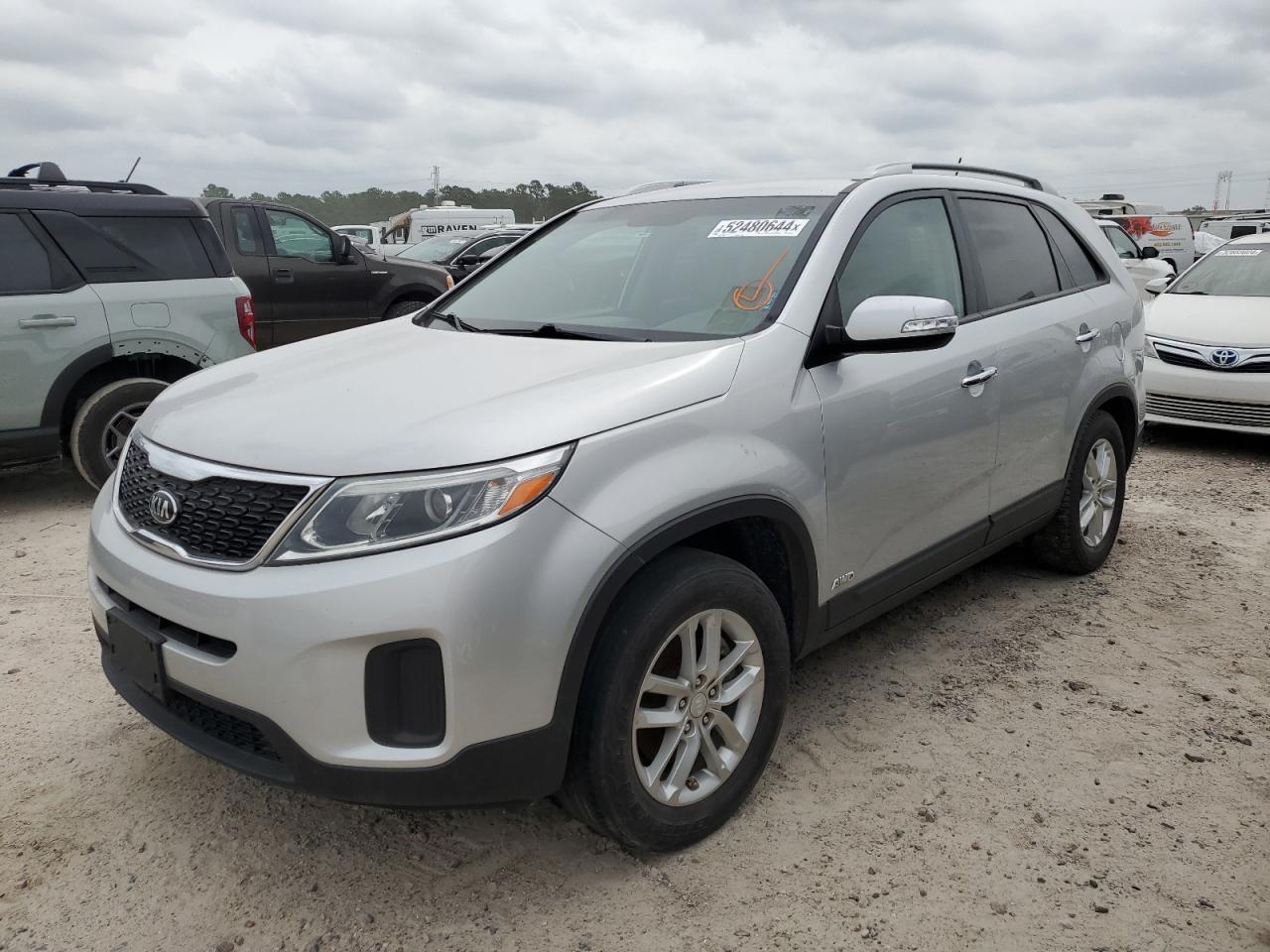 2015 KIA SORENTO LX