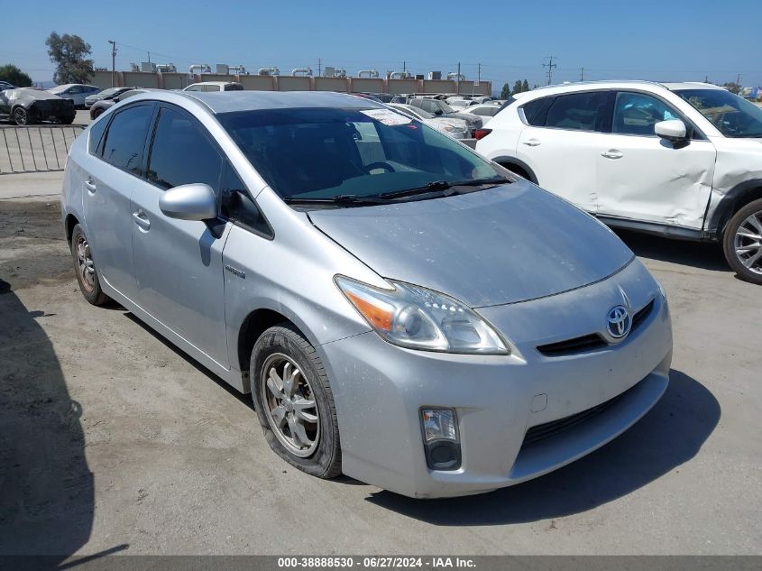 2010 TOYOTA PRIUS III