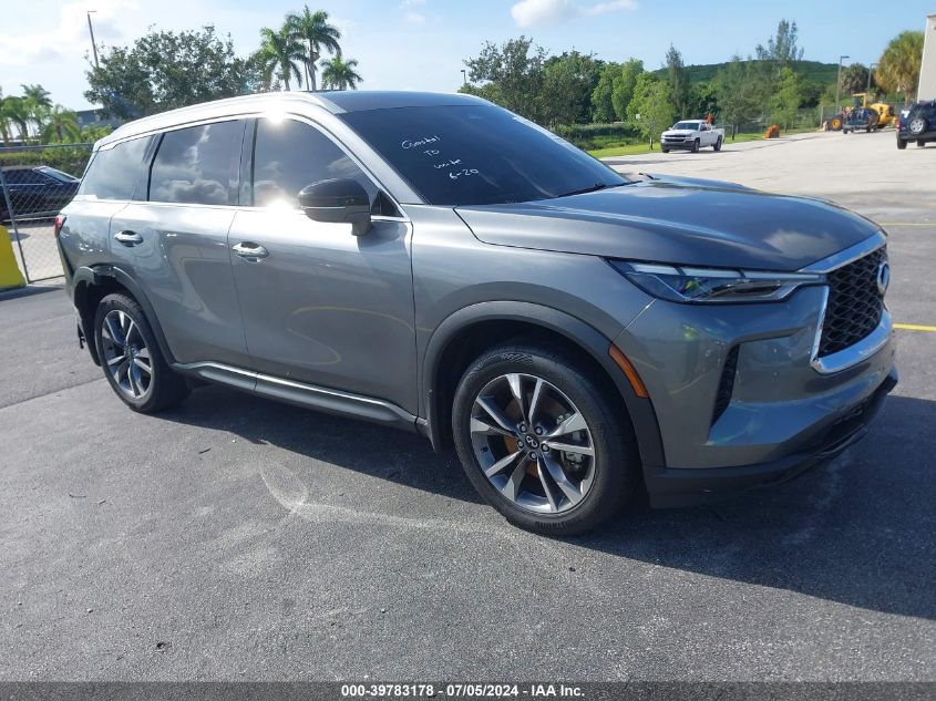 2023 INFINITI QX60 LUXE