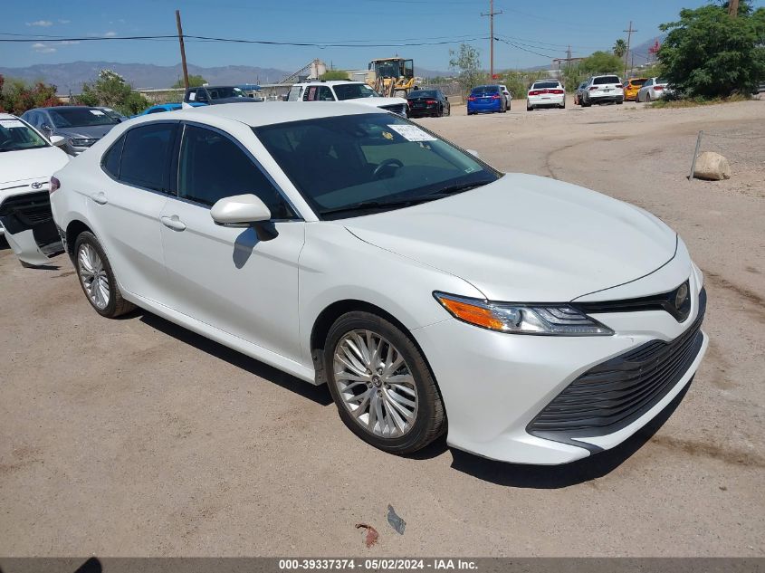 2020 TOYOTA CAMRY XLE