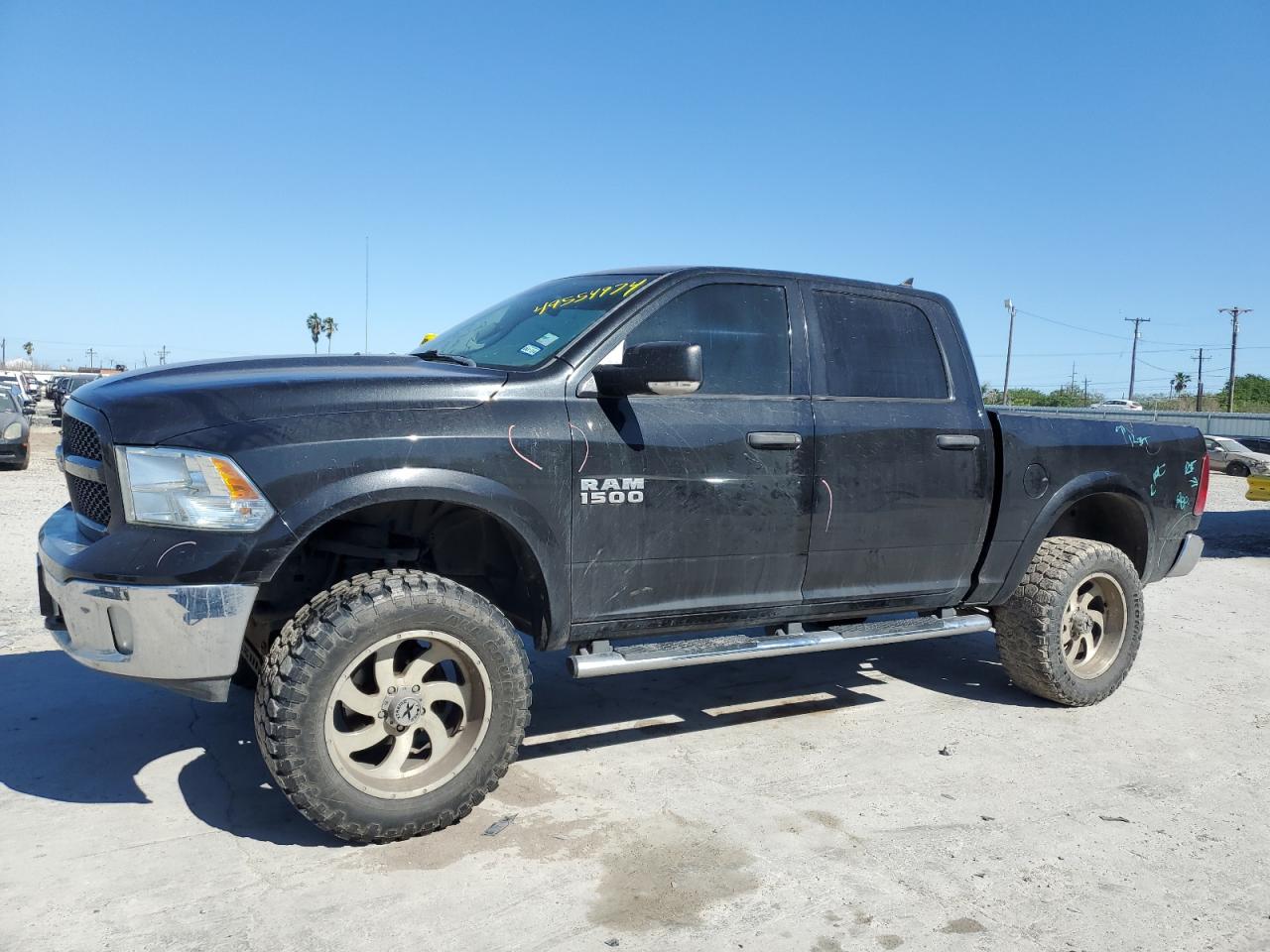 2016 RAM 1500 SLT