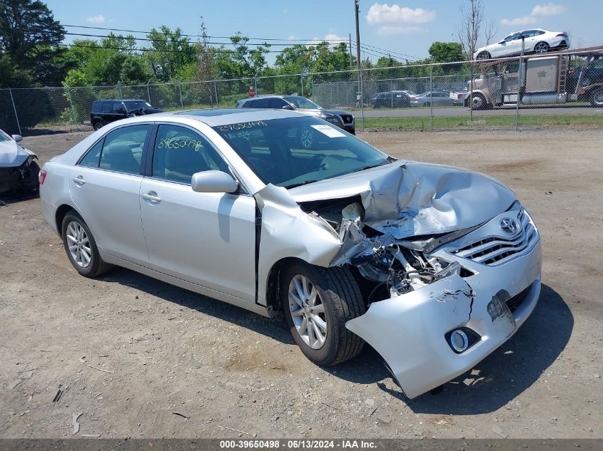 2011 TOYOTA CAMRY XLE