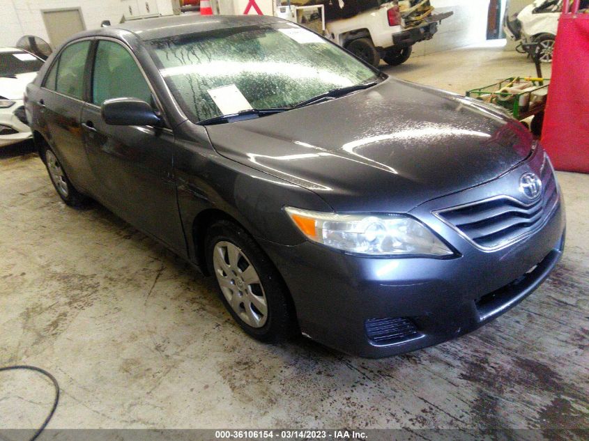 2010 TOYOTA CAMRY LE