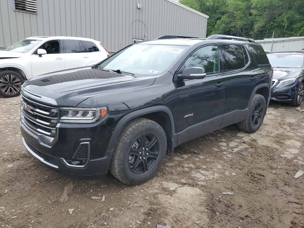 2022 GMC ACADIA AT4