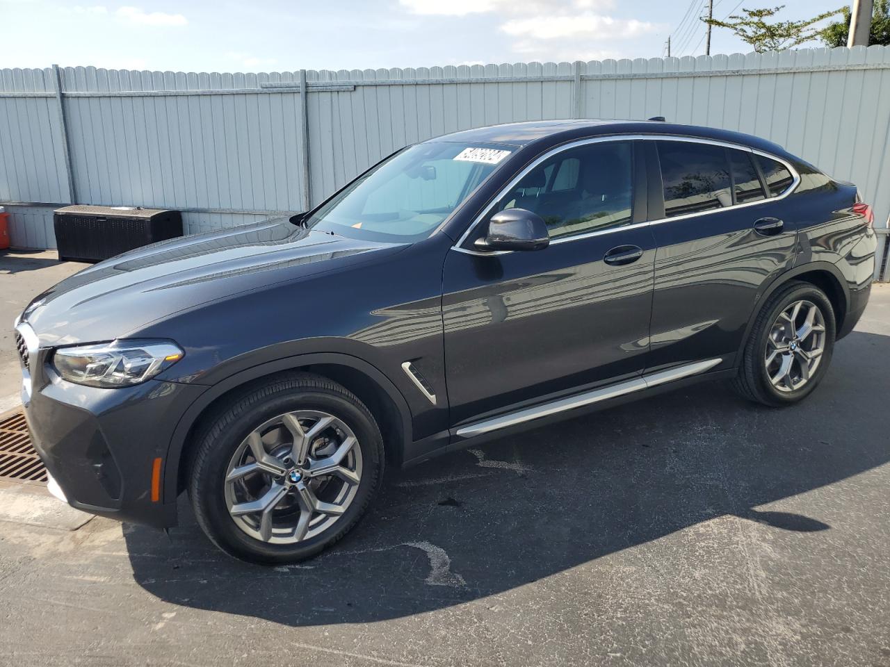 2024 BMW X4 XDRIVE30I