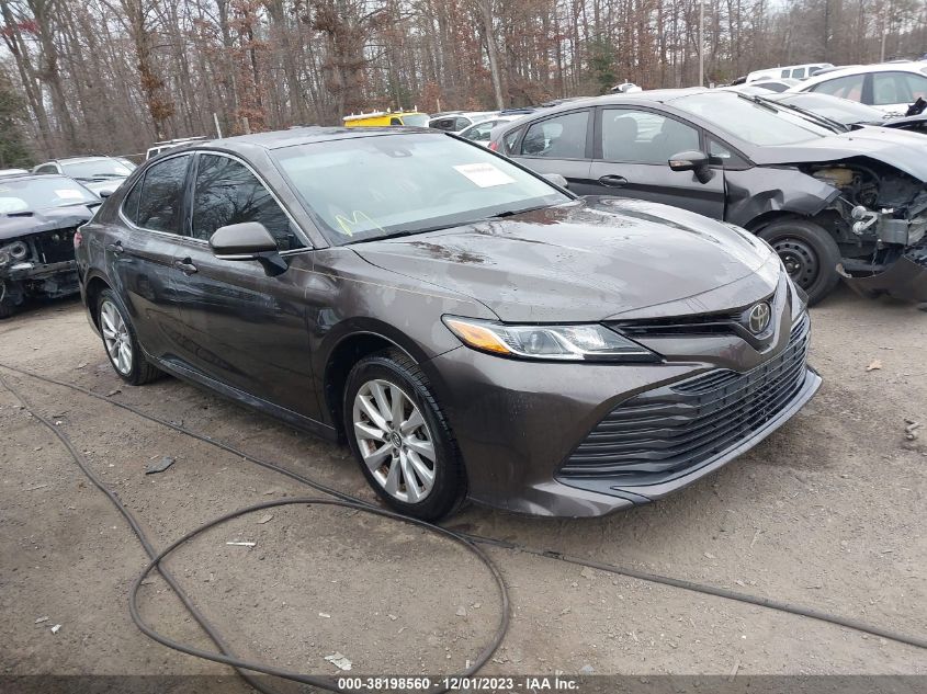 2018 TOYOTA CAMRY LE