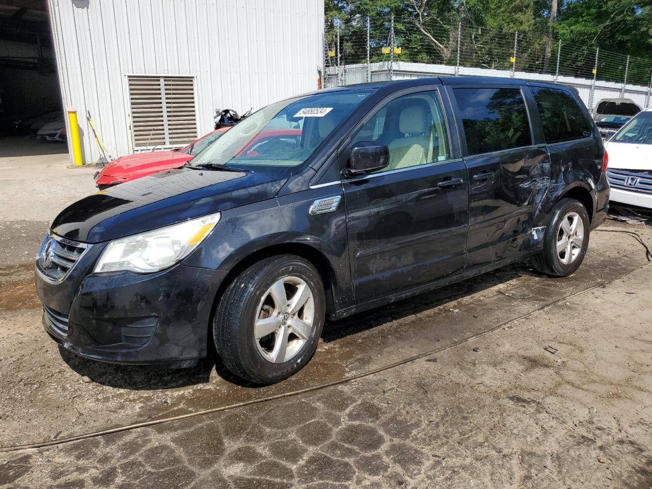 2010 VOLKSWAGEN ROUTAN SE