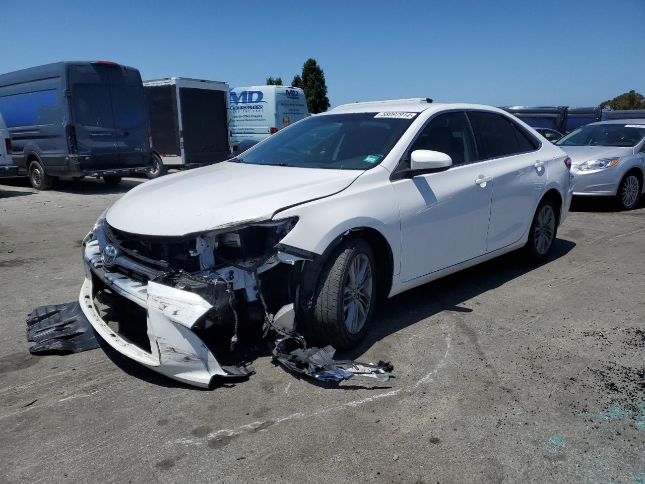 2015 TOYOTA CAMRY LE