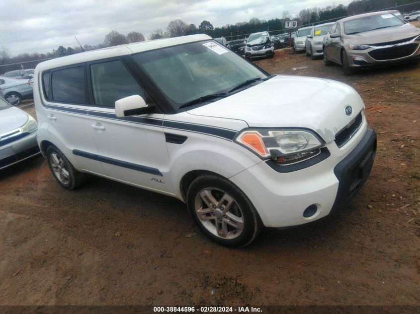 2011 KIA SOUL +