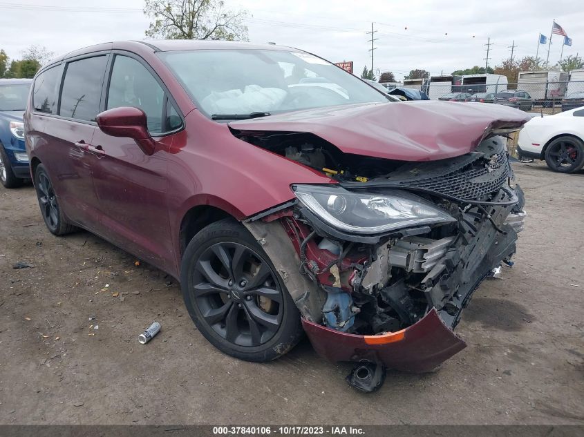 2019 CHRYSLER PACIFICA TOURING PLUS