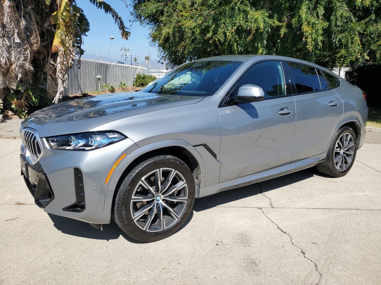 2024 BMW X6 XDRIVE40I