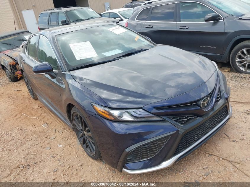 2021 TOYOTA CAMRY XSE