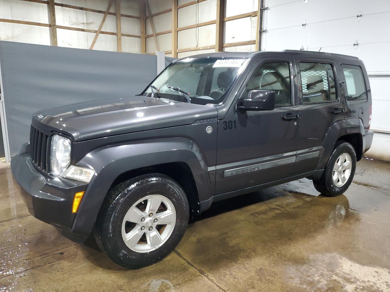 2010 JEEP LIBERTY SPORT