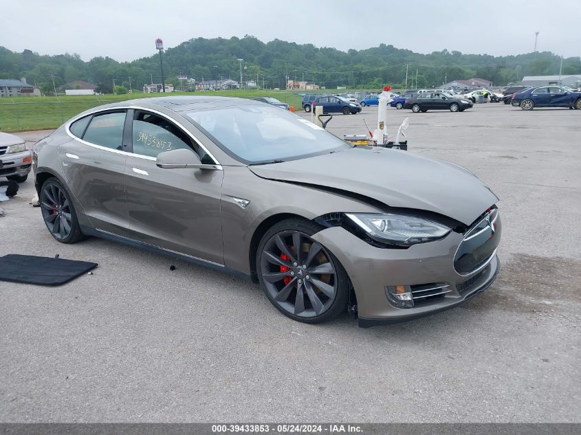 2015 TESLA MODEL S 85D/P85D