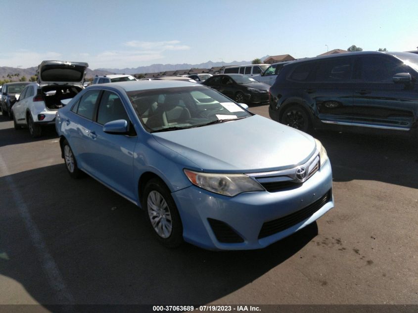 2013 TOYOTA CAMRY LE