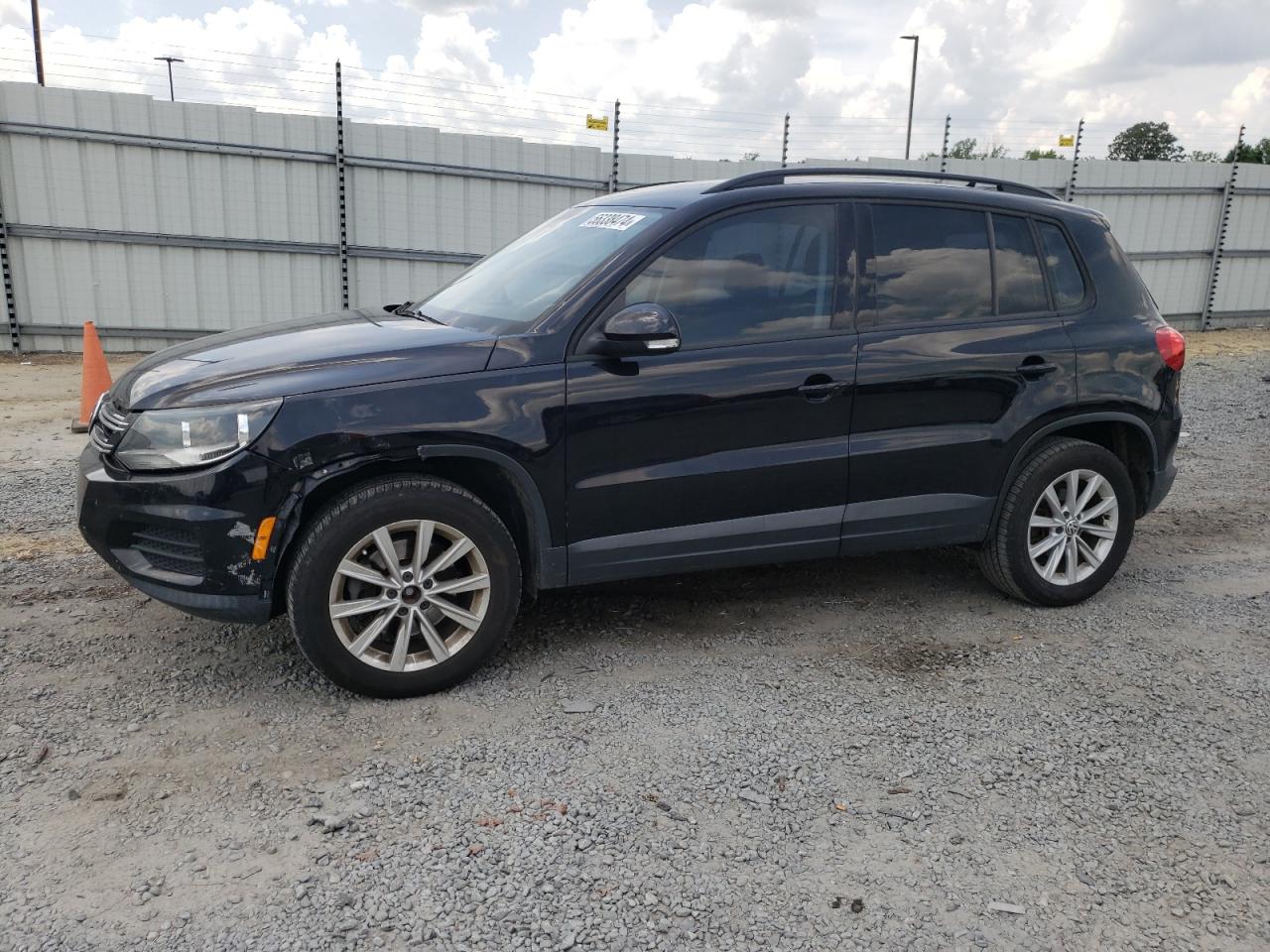 2017 VOLKSWAGEN TIGUAN S