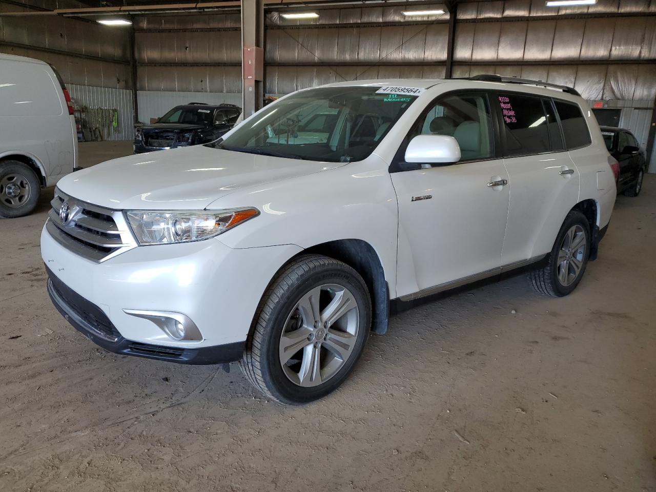 2013 TOYOTA HIGHLANDER LIMITED