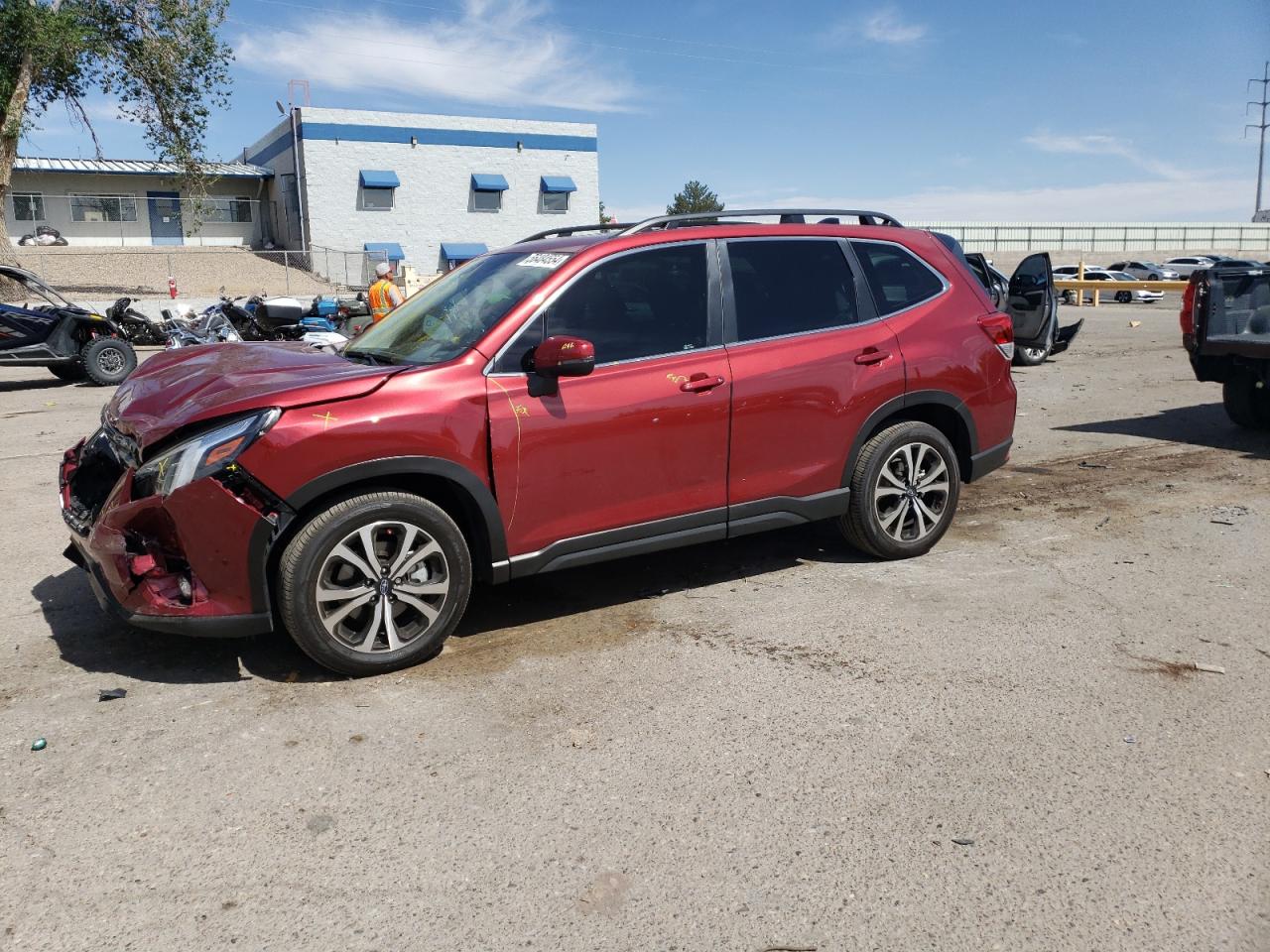 2024 SUBARU FORESTER LIMITED