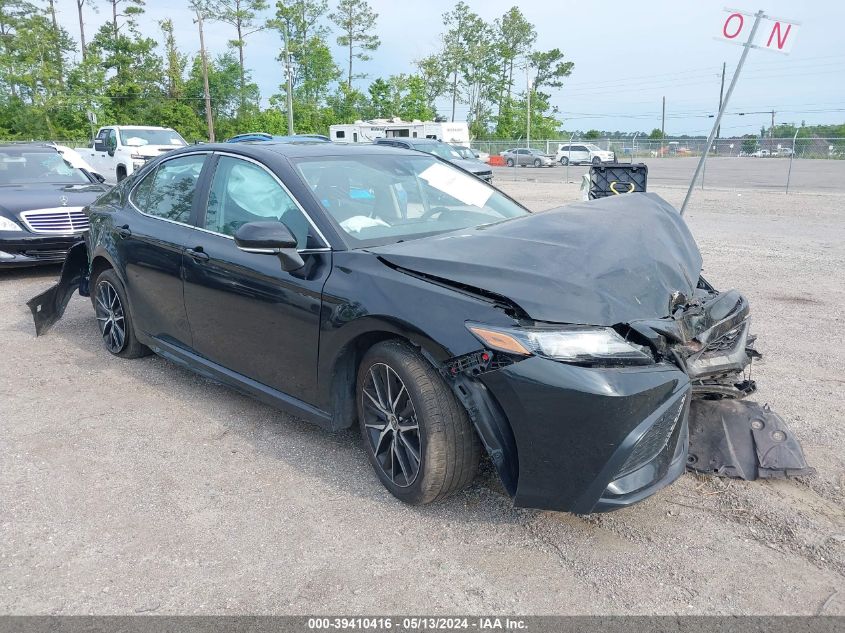 2023 TOYOTA CAMRY SE