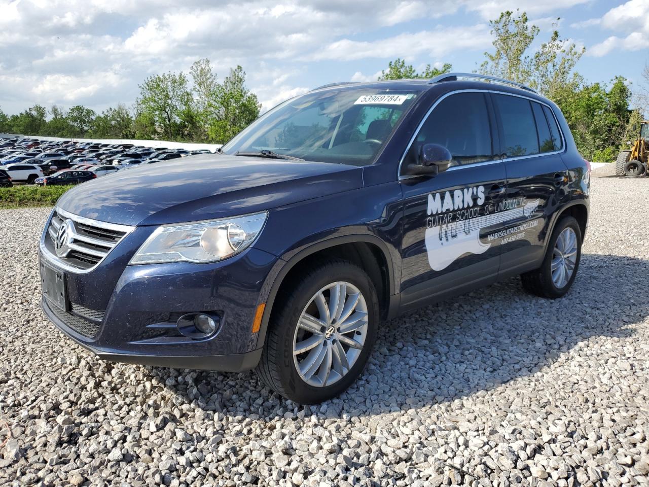 2011 VOLKSWAGEN TIGUAN S