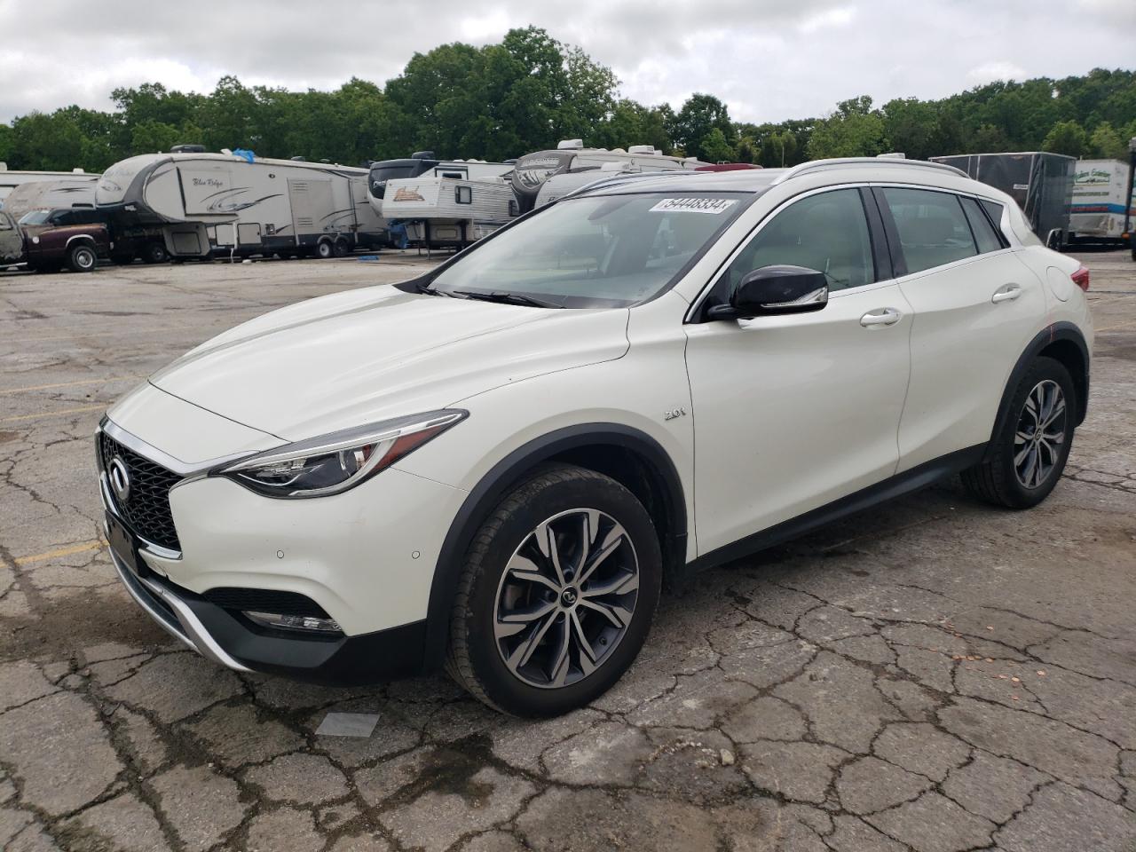 2017 INFINITI QX30 BASE