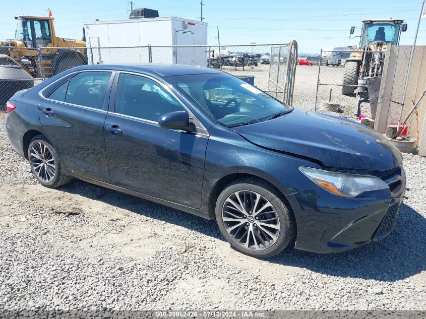 2015 TOYOTA CAMRY SE