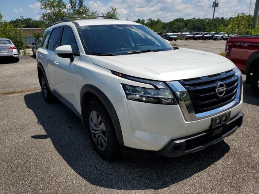 2022 NISSAN PATHFINDER SV