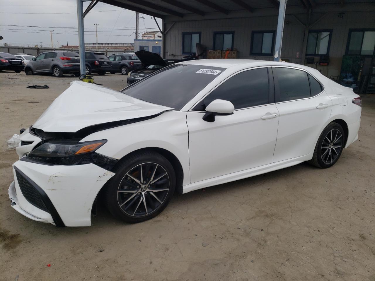 2021 TOYOTA CAMRY SE