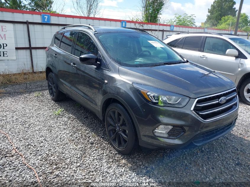 2019 FORD ESCAPE SE